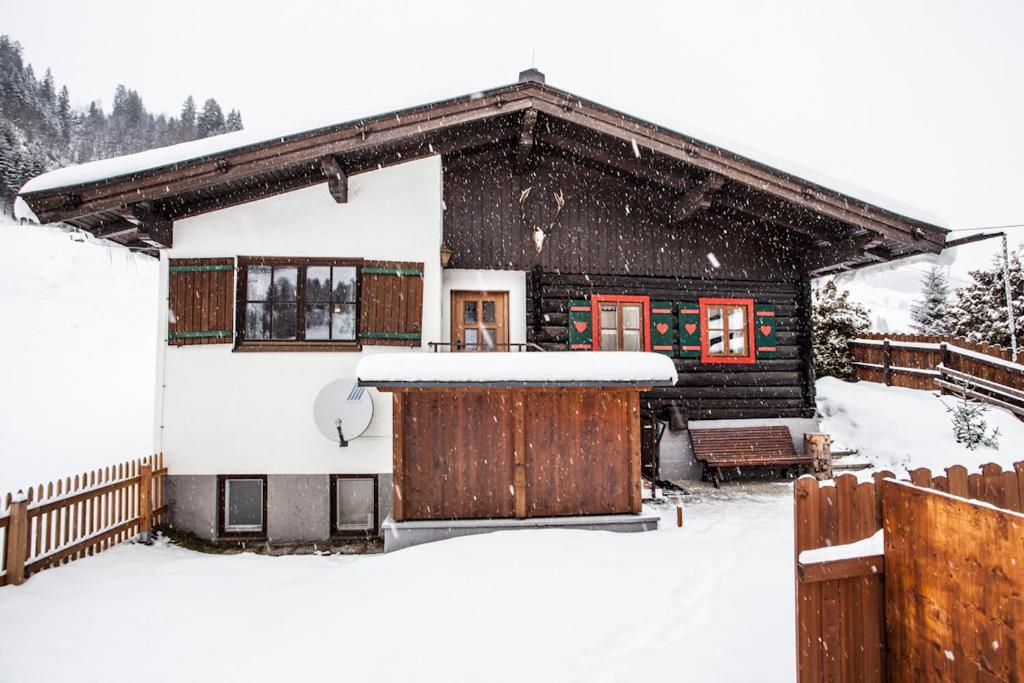 Chalet Appartement Alpenherz ザールバッハ・ヒンターグレム 部屋 写真